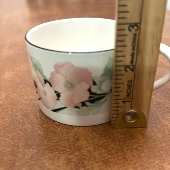 Sango Pink Floral Pattern Ceramic Coffee Mugs Set Of 4 2.5" Tall 3.5" Wide - Picture 5 of 6